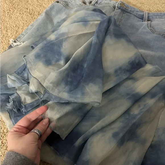 AKIRA Light Blue Denim Skirt - Picture 5 of 8